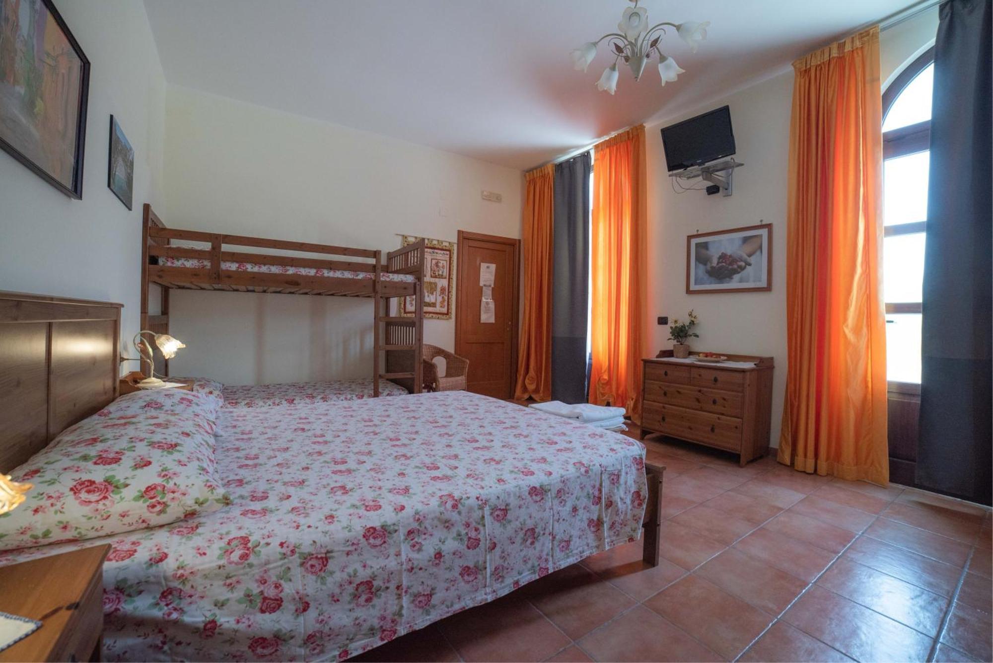 Agriturismo Fiori D'Arancio Palagiano Luaran gambar